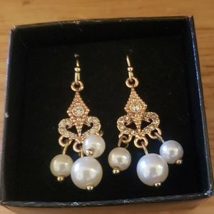 Peacock pearlesque drop earrings